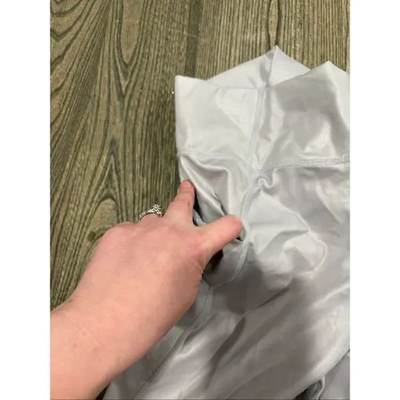 Fabletics Womens High Rise Athletic Leggings Yoga Workout Pull-On Silver Size M - Picture 9 of 9